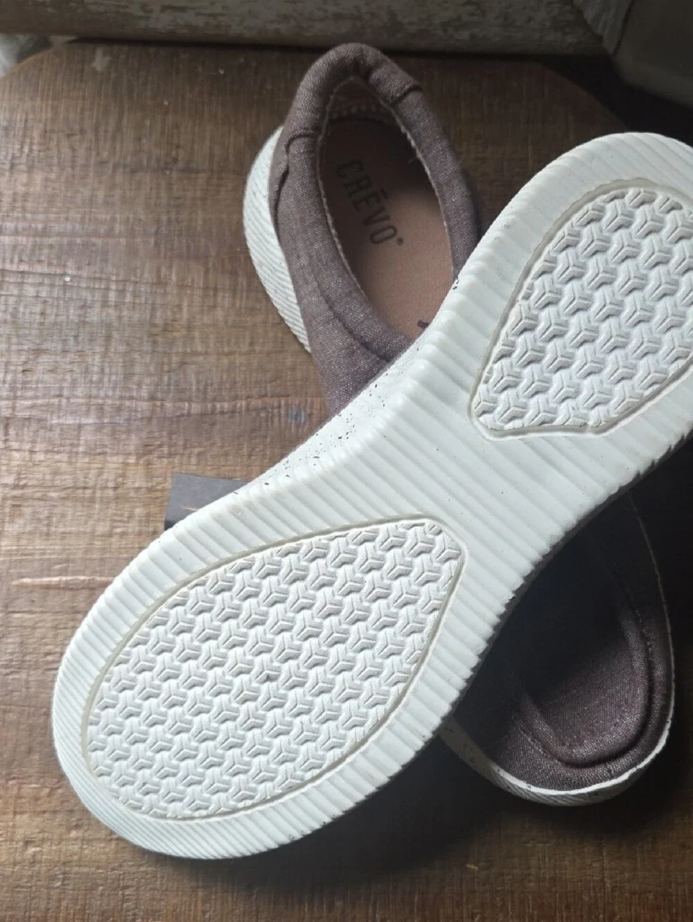 Crevo lightweight fabric